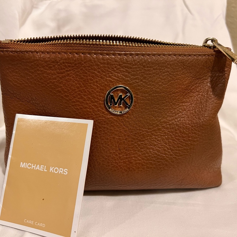 Michael Kors Pebbled Leather Cometic Pouch